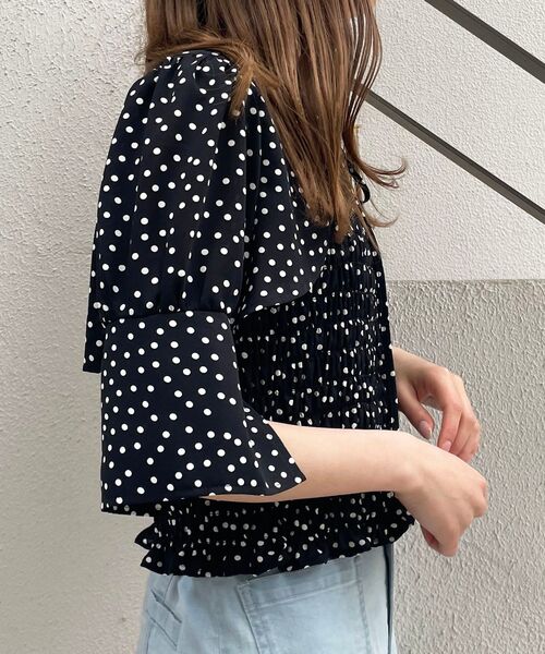 MAJESTIC LEGON(マジェスティックレゴン)の「ショートトップスセットブラウス(シャツ/ブラウス・レディース・イエロー系その他/ホワイト系その他2/ブラック系その他・MEDIUM)」の19枚目の写真