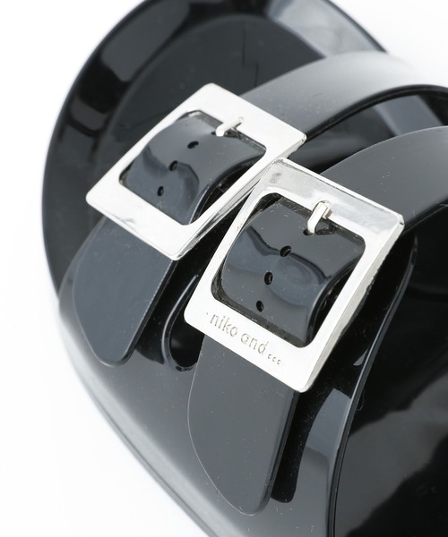 niko and...(ニコアンド)の「オリジナルダブルベルトサンダル(サンダル・レディース・オフホワイト/ブラック・MEDIUM/LARGE)」の8枚目の写真