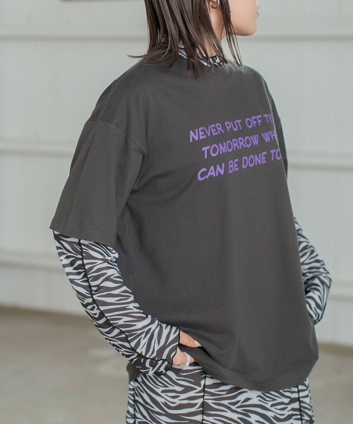 PBLIM（ページボーイリム）の「PAGEBOYLIM/アニバーサリーT（Tシャツ/カットソー・レディース・チャコールグレー/オフホワイト/ブルー/ブラック系その他/グリーン系その他・MEDIUM/LARGE）」の7枚目の写真