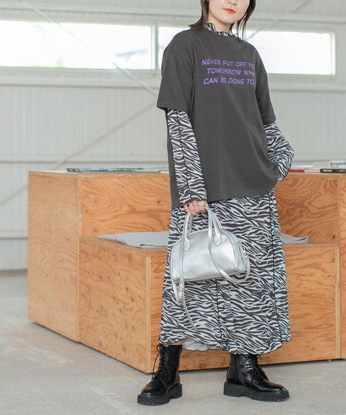 PBLIM（ページボーイリム）の「PAGEBOYLIM/アニバーサリーT（Tシャツ/カットソー・レディース・チャコールグレー/オフホワイト/ブルー/ブラック系その他/グリーン系その他・MEDIUM/LARGE）」の9枚目の写真