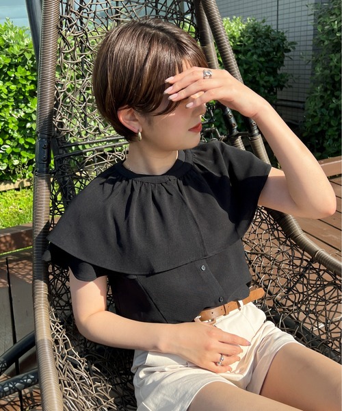 Ambre Ciel(アンブルシエル)の「ケープカラーラッフルブラウス/【WEB/EC限定商品】(シャツ/ブラウス・レディース・ブラック/オフホワイト・FREE)」の7枚目の写真
