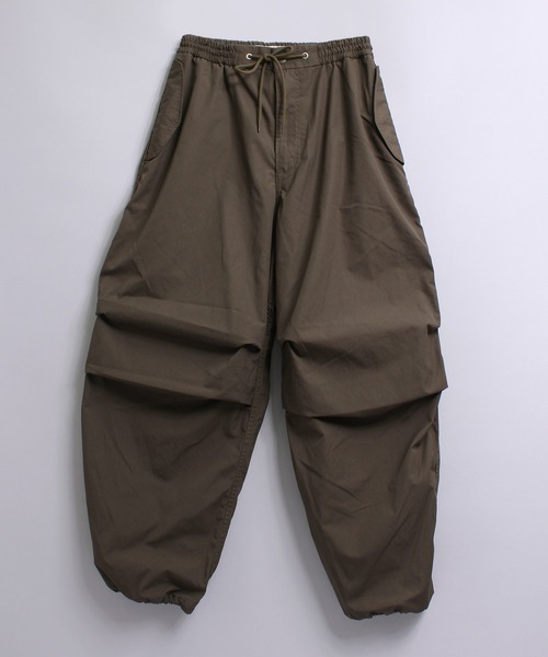 RNA（アールエヌエー）の「R3984 イージーオーバーパンツ（その他パンツ・レディース・ブラック/オレンジ/グリーン/カーキ/ブルー/ホワイト/ピンク/グレー/ネイビー/サックスブルー・MEDIUM）」の5枚目の写真