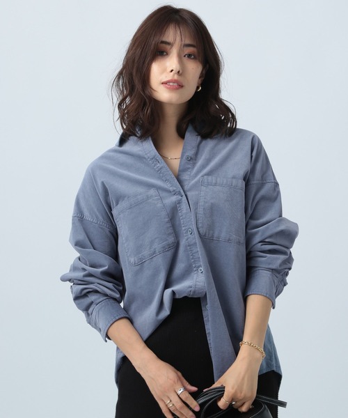 BAYFLOW（ベイフロー）の「カラーコーデュロイシャツ（シャツ/ブラウス・レディース・ベージュ/ブルー/マスタード/モカ/チャコール/ピンク・SMALL/MEDIUM）」の5枚目の写真