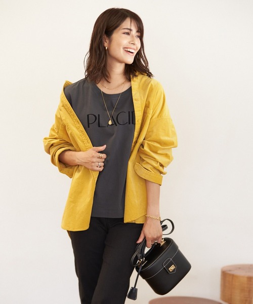 BAYFLOW（ベイフロー）の「カラーコーデュロイシャツ（シャツ/ブラウス・レディース・ベージュ/ブルー/マスタード/モカ/チャコール/ピンク・SMALL/MEDIUM）」の14枚目の写真