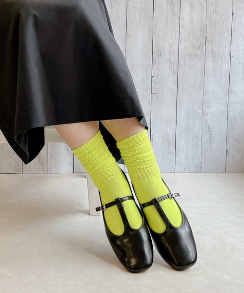 Noubel Voug Relax(ヌーベルヴォーグリラックス)の「Tストラップローヒールパンプス(パンプス・レディース・ブラック/ブラウン/アイボリー・LL/S/M/L)」の1枚目の写真