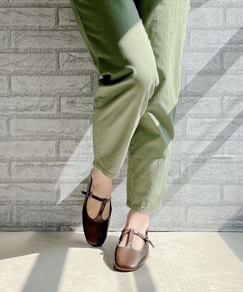 Noubel Voug Relax(ヌーベルヴォーグリラックス)の「Tストラップローヒールパンプス(パンプス・レディース・ブラック/ブラウン/アイボリー・LL/S/M/L)」の7枚目の写真