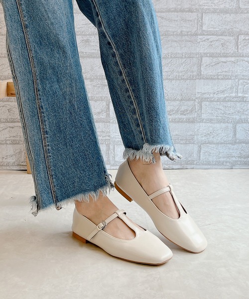 Noubel Voug Relax(ヌーベルヴォーグリラックス)の「Tストラップローヒールパンプス(パンプス・レディース・ブラック/ブラウン/アイボリー・LL/S/M/L)」の18枚目の写真