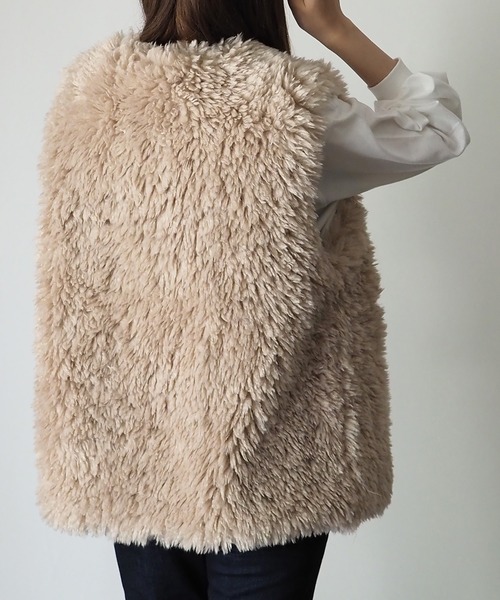 Riberry(リベリー)の「エコファーベスト(ベスト・レディース・ブラック/ベージュ/ブラウン/アイボリー/ピンク・MEDIUM)」の13枚目の写真