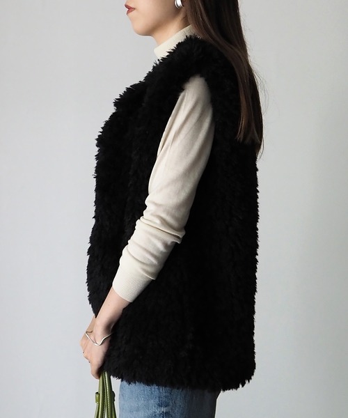 Riberry(リベリー)の「エコファーベスト(ベスト・レディース・ブラック/ベージュ/ブラウン/アイボリー/ピンク・MEDIUM)」の20枚目の写真