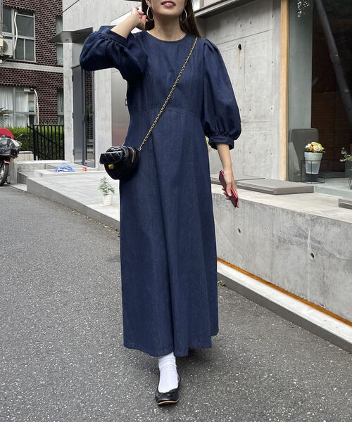 fredy emue（フレディエミュ）の「袖ボリュームデニムワンピース（ワンピース・レディース・ネイビー/ブラック・38）」の5枚目の写真