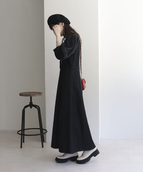 fredy emue（フレディエミュ）の「袖ボリュームデニムワンピース（ワンピース・レディース・ネイビー/ブラック・38）」の6枚目の写真