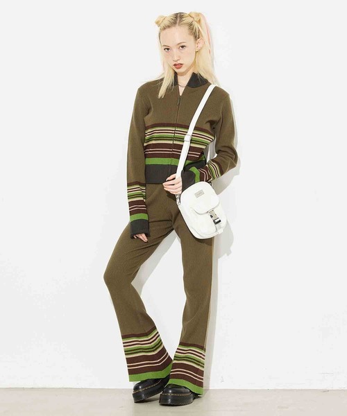 X-girl(エックスガール)の「FAUX LEATHER FLAP SHOULDER BAG(ショルダーバッグ・レディース・ブラック/ホワイト・ONE SIZE)」の9枚目の写真