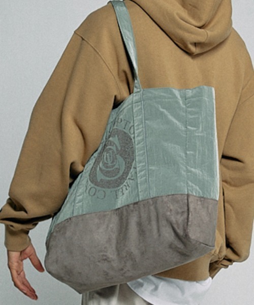SCULPTOR（スカルプター）の「Big Enough Tote Bag/ビックイナッフトートバック（バックパック/リュック・レディース・グリーン系その他/ネイビー・FREE）」の2枚目の写真