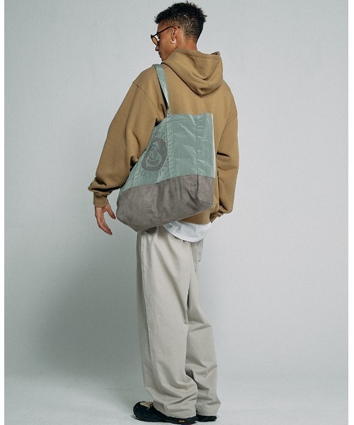 SCULPTOR（スカルプター）の「Big Enough Tote Bag/ビックイナッフトートバック（バックパック/リュック・レディース・グリーン系その他/ネイビー・FREE）」の4枚目の写真