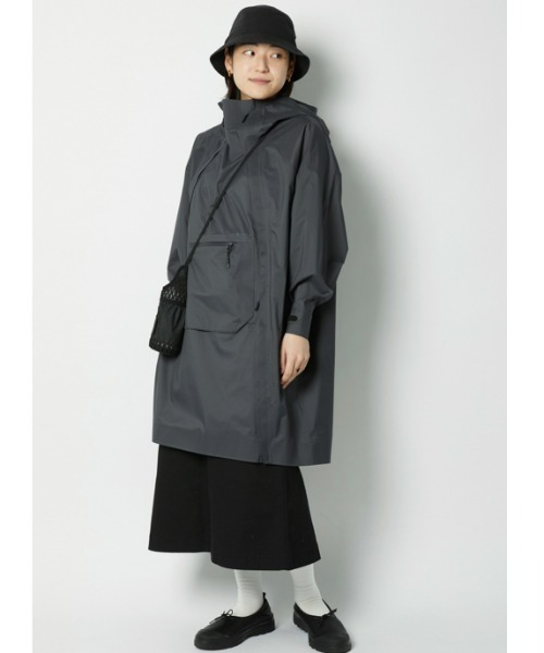 Snow Peak（スノーピーク）の「2.5L Rain Poncho（ポンチョ・メンズ・グレー/ブラック・1/2）」の8枚目の写真