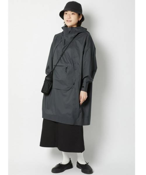 Snow Peak（スノーピーク）の「2.5L Rain Poncho（ポンチョ・メンズ・グレー/ブラック・1/2）」の11枚目の写真