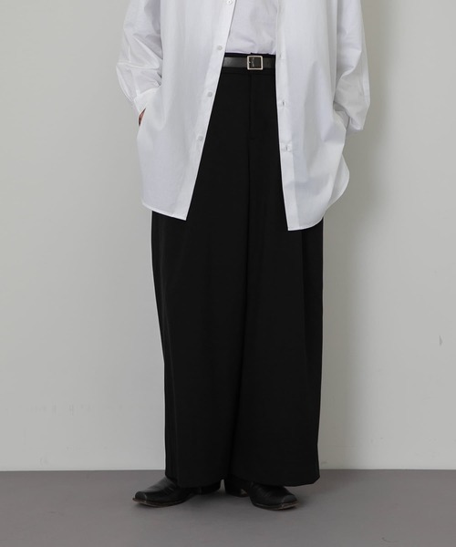 SENSE OF PLACE by URBAN RESEARCH(センスオブプレイスバイアーバンリサーチ)の「『わたべ×SOP』ヘビータックワイドパンツ(スラックス・メンズ・ブラック/ベージュ/カーキ・MEDIUM/LARGE)」の5枚目の写真