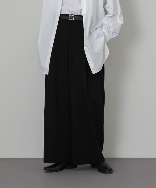 SENSE OF PLACE by URBAN RESEARCH(センスオブプレイスバイアーバンリサーチ)の「『わたべ×SOP』ヘビータックワイドパンツ(スラックス・メンズ・ブラック/ベージュ/カーキ・MEDIUM/LARGE)」の6枚目の写真