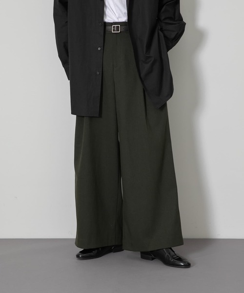 SENSE OF PLACE by URBAN RESEARCH(センスオブプレイスバイアーバンリサーチ)の「『わたべ×SOP』ヘビータックワイドパンツ(スラックス・メンズ・ブラック/ベージュ/カーキ・MEDIUM/LARGE)」の14枚目の写真