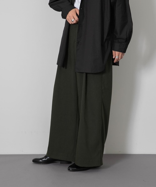 SENSE OF PLACE by URBAN RESEARCH(センスオブプレイスバイアーバンリサーチ)の「『わたべ×SOP』ヘビータックワイドパンツ(スラックス・メンズ・ブラック/ベージュ/カーキ・MEDIUM/LARGE)」の15枚目の写真