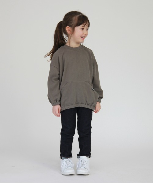 FITH（フィス）の「エアリー裏毛 長袖 オーバー スウェット（スウェット・キッズ・ホワイト/ブラック/グリーン/グレー・110/90/80/100/120）」の8枚目の写真
