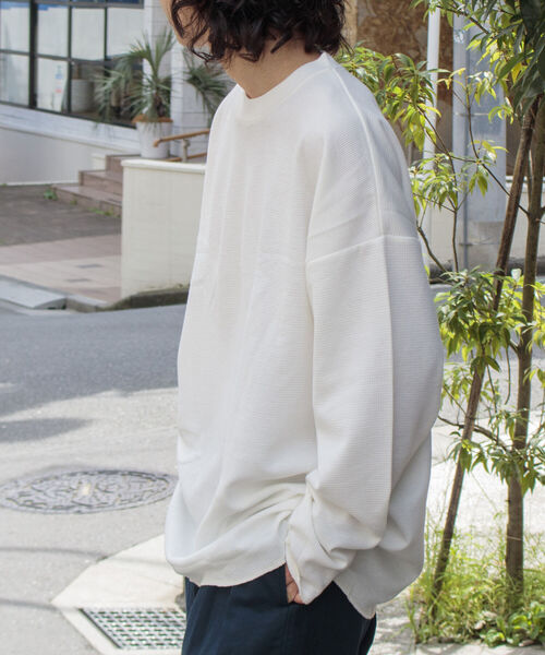 UNIVERSAL OVERALL（ユニバーサルオーバーオール）の「【UNIVERSAL OVERALL】ヘビーウエイトサーマル ルーズフィット パックTシャツ（Tシャツ/カットソー・メンズ・ホワイト系その他/ブラック系その他/ホワイト系その他2/ホワイト系その他3/ブラック系その他2/ブラック系その他3・M/L/XL）」の16枚目の写真