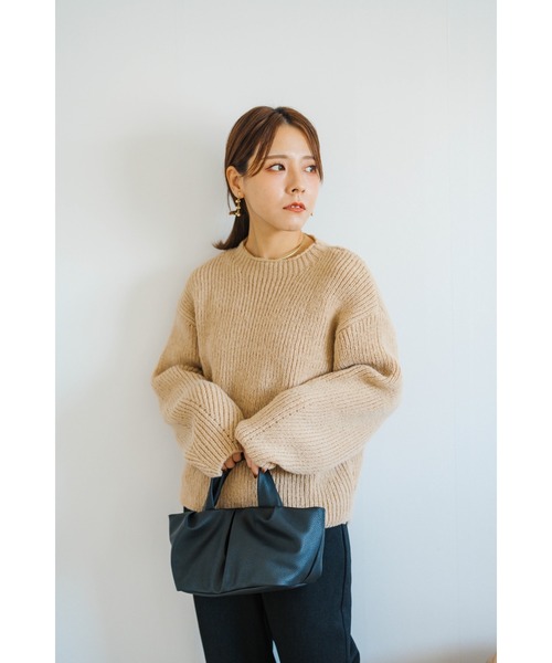 Amourire(アムリール)の「【yumi.コラボ】コクーンニットプルオーバー(ニット/セーター・レディース・ベージュ/ピンク/イエロー/ダークグレー・M/L)」の9枚目の写真