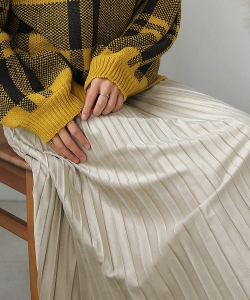 起毛プリーツロングスカート