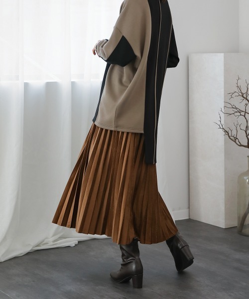 Bou Jeloud（ブージュルード）の「起毛プリーツロングスカート（スカート・レディース・ブラウン/チャコールグレー/オフホワイト・38）」の4枚目の写真