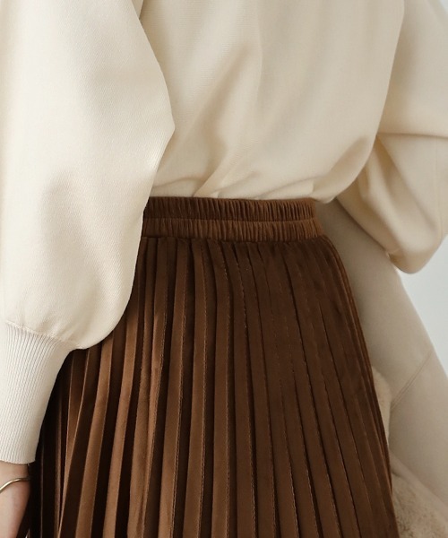 Bou Jeloud（ブージュルード）の「起毛プリーツロングスカート（スカート・レディース・ブラウン/チャコールグレー/オフホワイト・38）」の6枚目の写真
