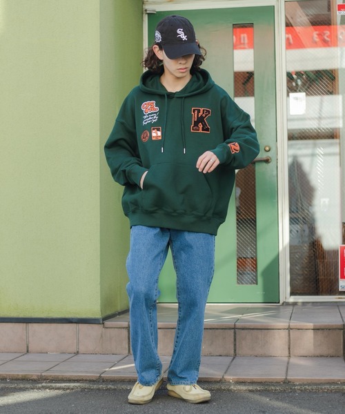 WEGO（ウィゴー）の「WEGO/ヘビーウエイト サガラワッペンプルパーカー（パーカー・メンズ・ネイビー/ダークグリーン/ベージュ・MEDIUM/LARGE）」の5枚目の写真