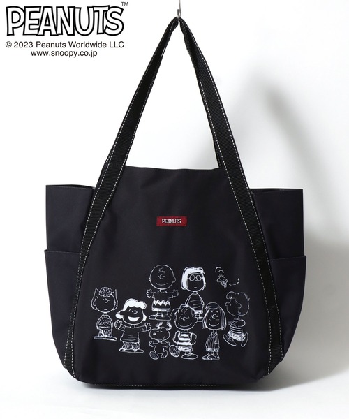 PEANUTS(ピーナッツ)の「PEANUTS(ピーナッツ)スヌーピー キャラクタープリント バルーントートバッグ/マザーバッグ(トートバッグ・レディース・ホワイト/グレー系その他/ブラック/ライトグリーン/ブラック系その他/ラベンダー/ブラック系その他4/ブラック系その他2/ブラック系その他3・FREE)」の4枚目の写真