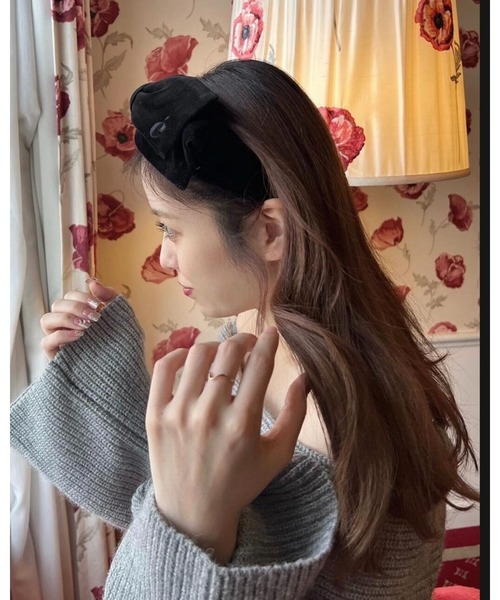 epine（エピヌ）の「ribbon velour headband（ヘアバンド）」 - WEAR