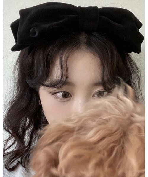 epine（エピヌ）の「ribbon velour headband（ヘアバンド）」 - WEAR