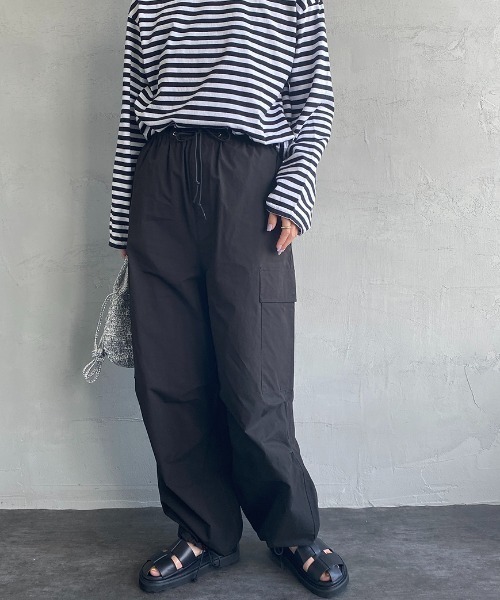 JEANS FACTORY Clothes（ジーンズファクトリークローズ）の「【MORE 6月号掲載】[Jeans Factory Clothes/ジーンズファクトリークローズ] ワイドカーゴパンツ（カーゴパンツ・レディース・ピンク/カーキ/ライトグレー/ブラック・F）」の3枚目の写真