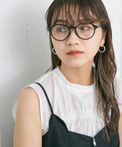 KBF(ケイビーエフ)の「ボストンフレームサングラス(メガネ・レディース・ブラック系その他/グレー系その他・ONE)」の3枚目の写真