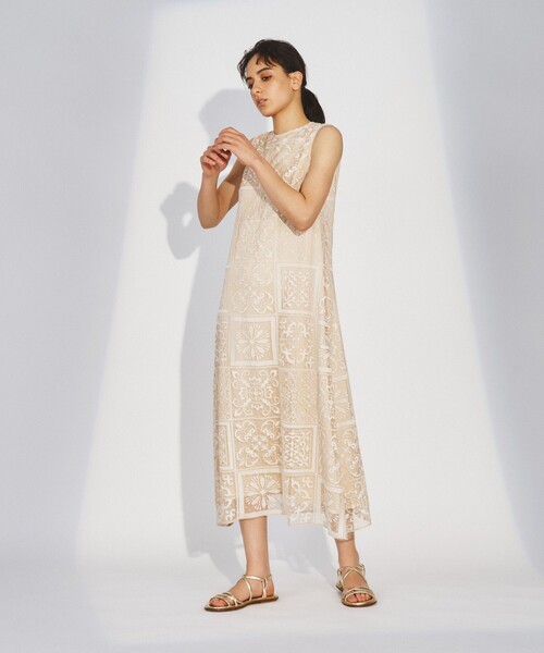 GRACE CONTINENTAL（グレースコンチネンタル）の「タイルドット