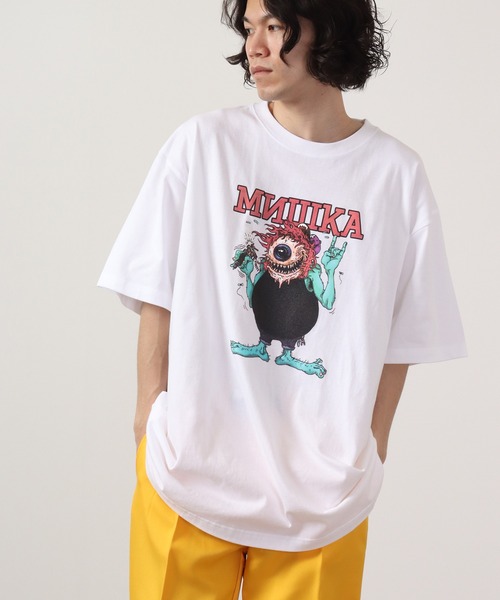 MISHKA（ミシカ）の「MISHKA プリント 半袖Tシャツ（Tシャツ/カットソー・メンズ・ブラック系その他3/ブラック系その他/ライトイエロー/ホワイト系その他6/ブラック系その他7/ライトパープル/ピンク/ホワイト/アクア/ブラック系その他4/ブラック系その他6/ライトオリーブ/ブラック系/ホワイト系その他/ブラック系その他5/ブラック/ホワイト系その他2/ホワイト系その他3/ホワイト系その他7/ホワイト系その他4/ブラック系その他2/ホワイト系その他5/パープル系その他/オレンジ/ピンク系その他/ライトグリーン/ブラック系1/ホワイト系・L/XL/M/2XL/S）」の4枚目の写真