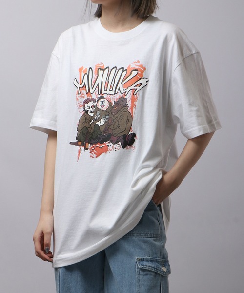 MISHKA（ミシカ）の「MISHKA プリント 半袖Tシャツ（Tシャツ/カットソー・メンズ・ブラック系その他3/ブラック系その他/ライトイエロー/ホワイト系その他6/ブラック系その他7/ライトパープル/ピンク/ホワイト/アクア/ブラック系その他4/ブラック系その他6/ライトオリーブ/ブラック系/ホワイト系その他/ブラック系その他5/ブラック/ホワイト系その他2/ホワイト系その他3/ホワイト系その他7/ホワイト系その他4/ブラック系その他2/ホワイト系その他5/パープル系その他/オレンジ/ピンク系その他/ライトグリーン/ブラック系1/ホワイト系・L/XL/M/2XL/S）」の8枚目の写真