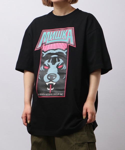 MISHKA（ミシカ）の「MISHKA プリント 半袖Tシャツ（Tシャツ/カットソー・メンズ・ブラック系その他3/ブラック系その他/ライトイエロー/ホワイト系その他6/ブラック系その他7/ライトパープル/ピンク/ホワイト/アクア/ブラック系その他4/ブラック系その他6/ライトオリーブ/ブラック系/ホワイト系その他/ブラック系その他5/ブラック/ホワイト系その他2/ホワイト系その他3/ホワイト系その他7/ホワイト系その他4/ブラック系その他2/ホワイト系その他5/パープル系その他/オレンジ/ピンク系その他/ライトグリーン/ブラック系1/ホワイト系・L/XL/M/2XL/S）」の11枚目の写真