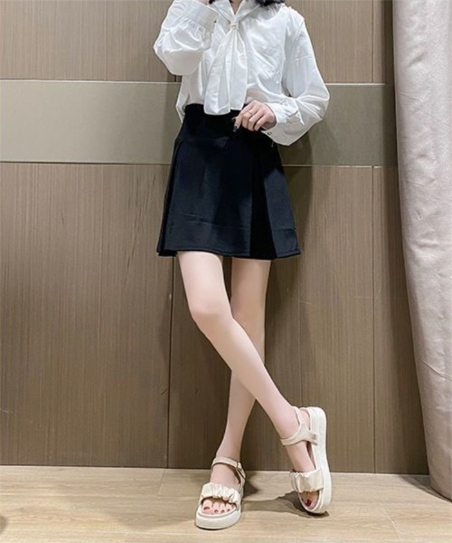 Ritzy（リッツィー）の「アンクルストラップギャザーベルトサンダル（サンダル・レディース・ブラック/ホワイト・23/23.5/24/24.5）」の8枚目の写真