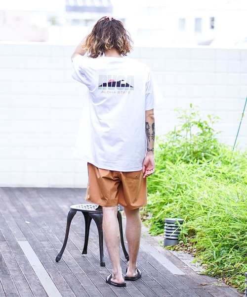RVCA(ルーカ)の「RVCA メンズ 【SURF】 BALANCE INSTITUTE TEE Tシャツ【2023年夏モデル】/ルーカ半袖ラッシュガード(水着)(ラッシュガード・メンズ・ホワイト/ブラック/ブラックミックス・SMALL/MEDIUM/LARGE/X-LARGE)」の15枚目の写真