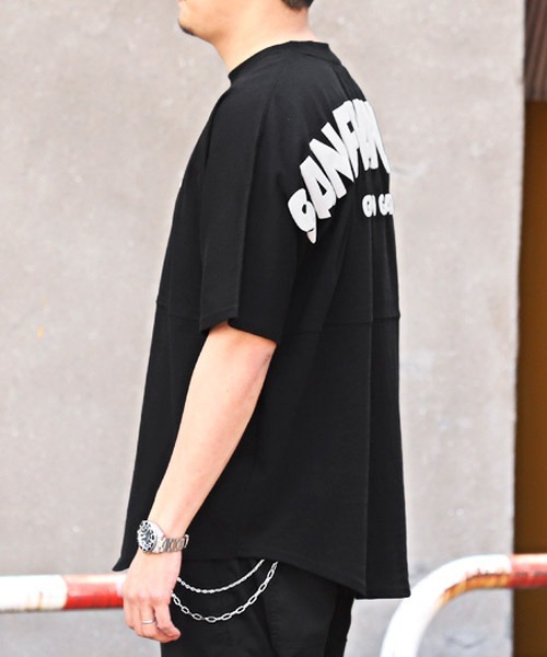 LUXSTYLE(ラグスタイル)の「バックロゴ発泡プリント半袖ビッグTシャツ(Tシャツ/カットソー・メンズ・グレイッシュベージュ/ブラック×ホワイト/ホワイト/ブラック・M/L)」の17枚目の写真