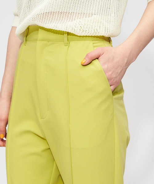 FOREVER 21(フォーエバー トゥエンティーワン)の「センタープレススリットパンツ(その他パンツ・レディース・ブラック/グリーン系その他2・MEDIUM/SMALL)」の3枚目の写真