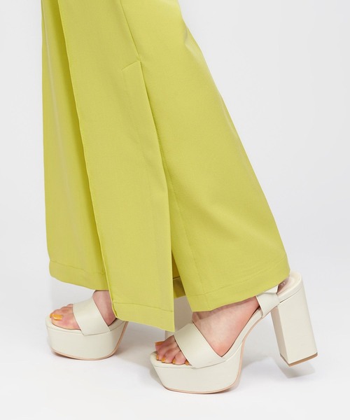 FOREVER 21(フォーエバー トゥエンティーワン)の「センタープレススリットパンツ(その他パンツ・レディース・ブラック/グリーン系その他2・MEDIUM/SMALL)」の7枚目の写真