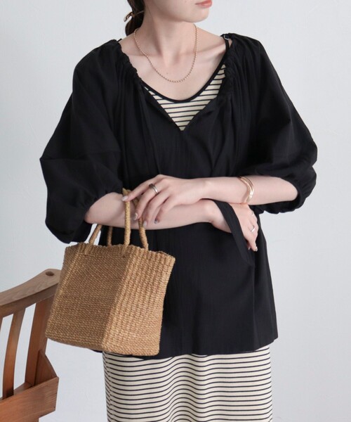 fredy emue（フレディエミュ）の「コットンボリュームブラウス（シャツ/ブラウス・レディース・レッド/ブラック/オフホワイト/イエロー・38）」の7枚目の写真