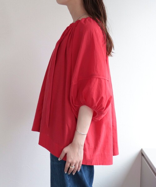 fredy emue（フレディエミュ）の「コットンボリュームブラウス（シャツ/ブラウス・レディース・レッド/ブラック/オフホワイト/イエロー・38）」の15枚目の写真