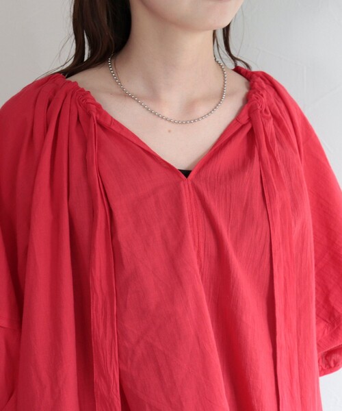 fredy emue（フレディエミュ）の「コットンボリュームブラウス（シャツ/ブラウス・レディース・レッド/ブラック/オフホワイト/イエロー・38）」の18枚目の写真