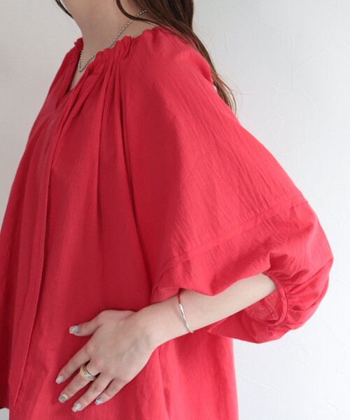 fredy emue（フレディエミュ）の「コットンボリュームブラウス（シャツ/ブラウス・レディース・レッド/ブラック/オフホワイト/イエロー・38）」の19枚目の写真