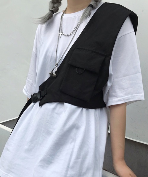 BENDER TOKYO（ベンダートウキョウ）の「【BENDER TOKYO】2連 シルバーチェーン付き ワンショルダーベスト（ベスト・メンズ・ブラック・FREE）」の9枚目の写真